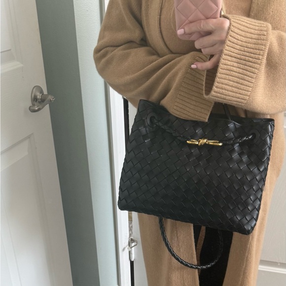 Bottega Veneta Andiamo medium NWT - Picture 5 of 9